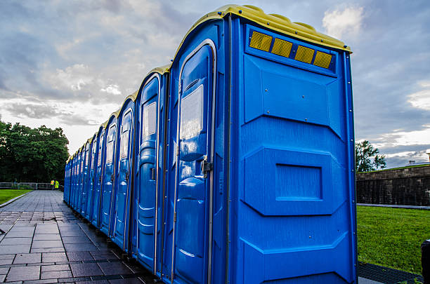 Best Emergency porta potty rental  in Springfield, MI